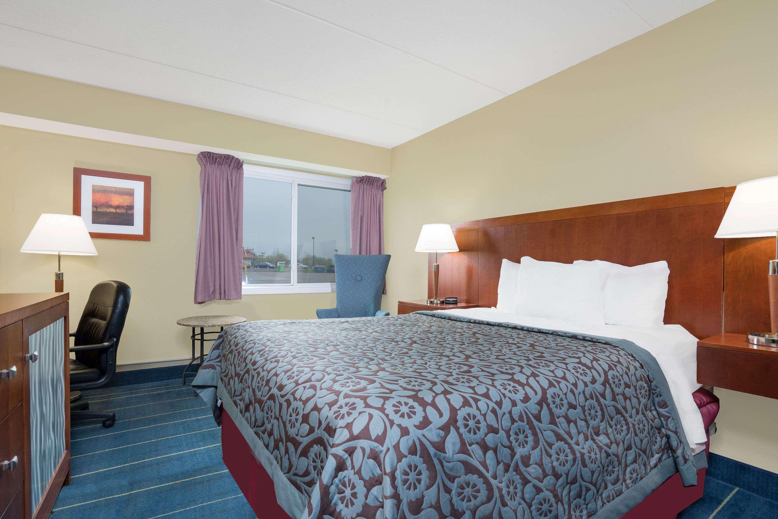 Days Inn By Wyndham Alexandria Mn Dış mekan fotoğraf