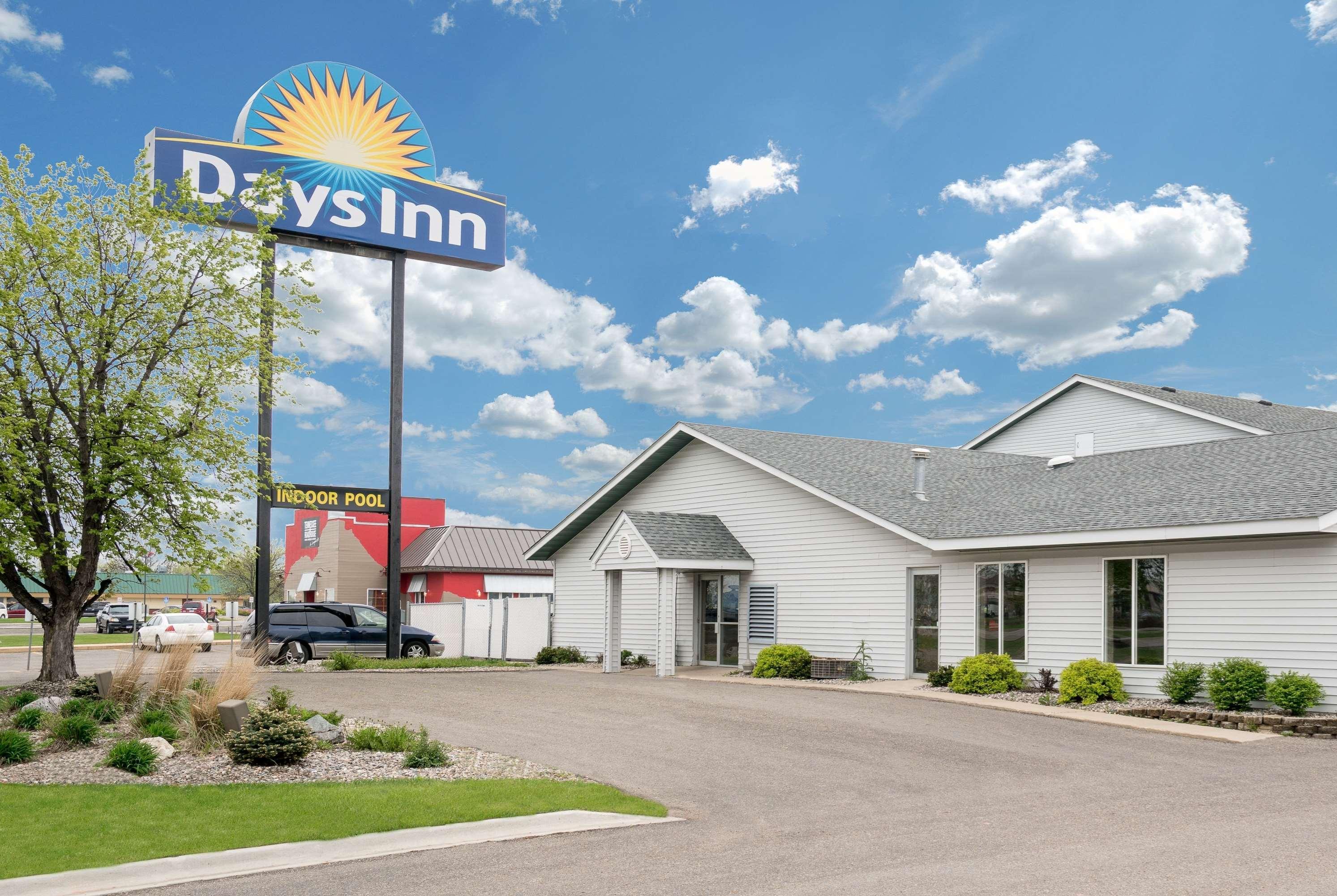 Days Inn By Wyndham Alexandria Mn Dış mekan fotoğraf