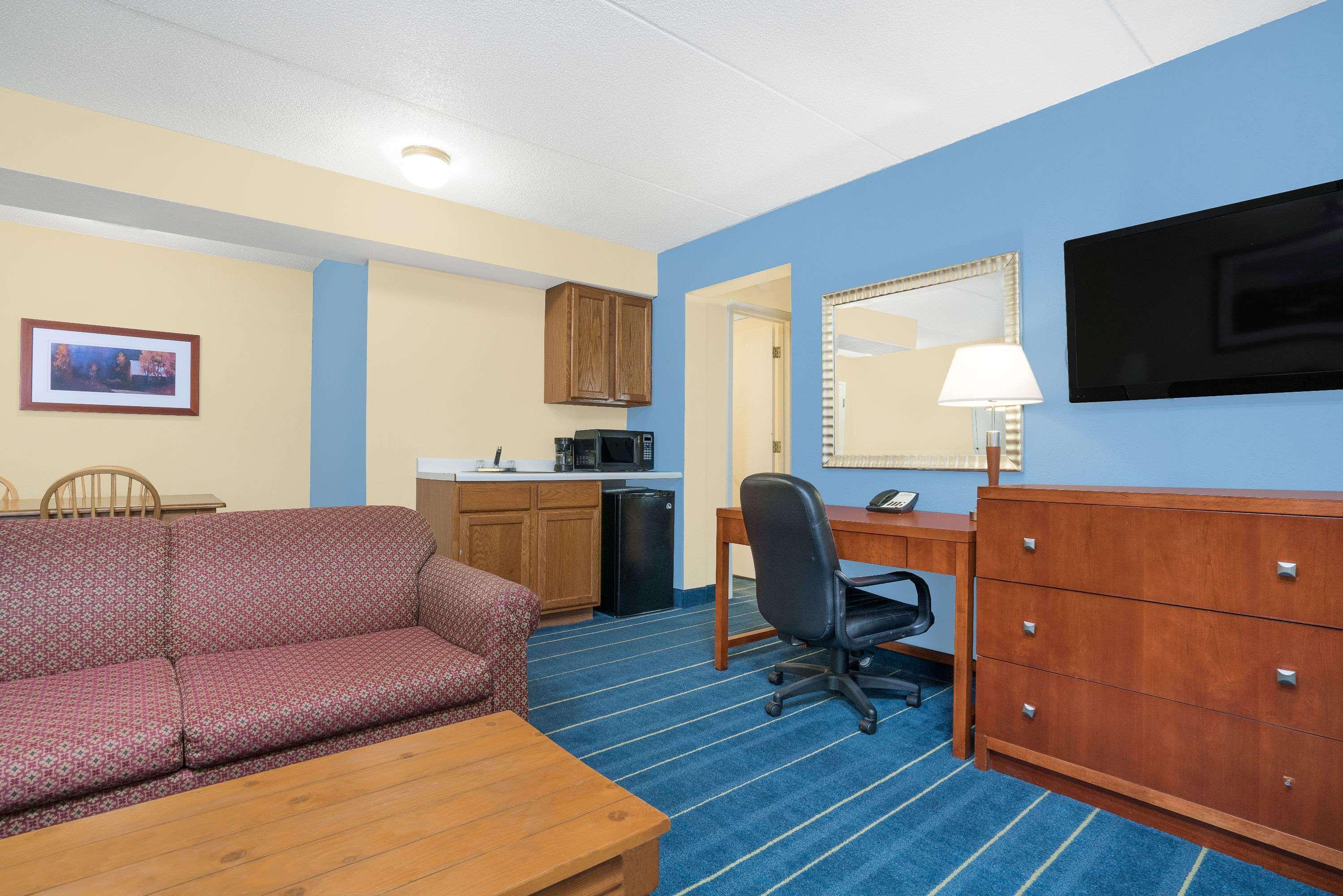 Days Inn By Wyndham Alexandria Mn Dış mekan fotoğraf