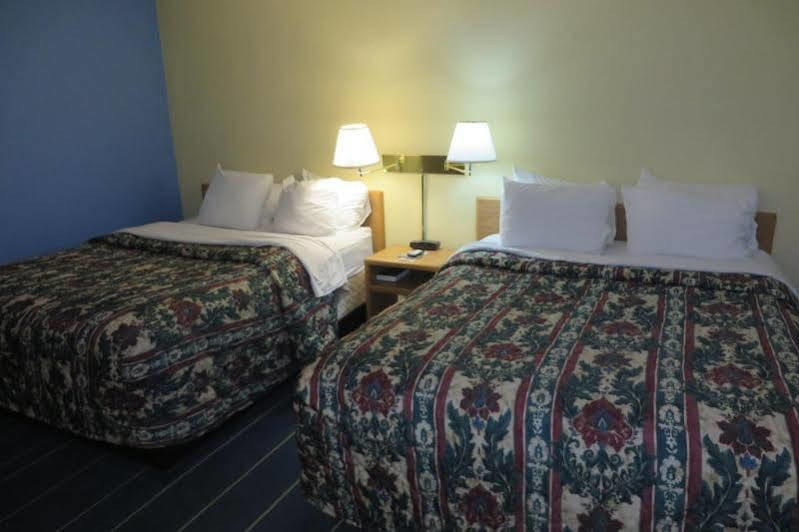 Days Inn By Wyndham Alexandria Mn Dış mekan fotoğraf